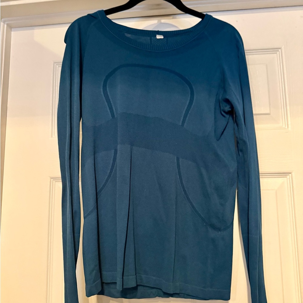 LuluLemon Medium Teal yoga top